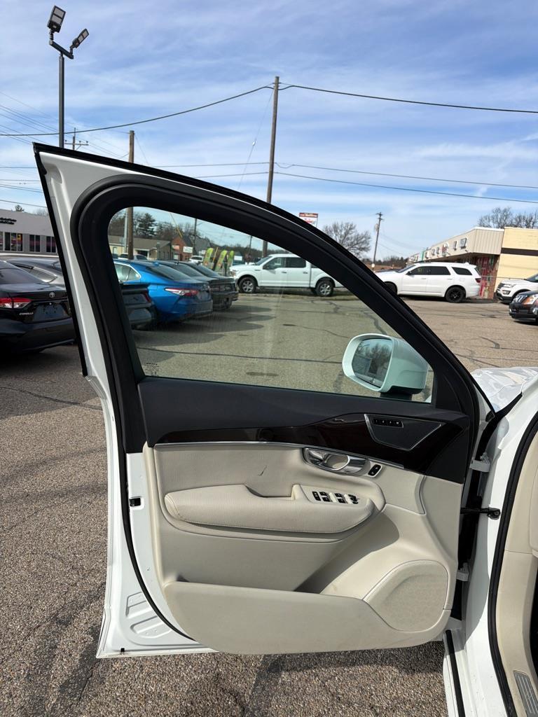 Volvo XC90 T6 Momentum AWD 2017