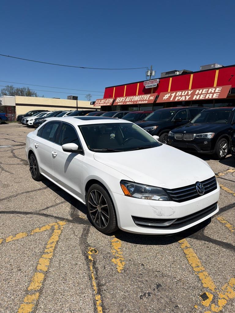 Volkswagen Passat 2.5L SE MT 2013