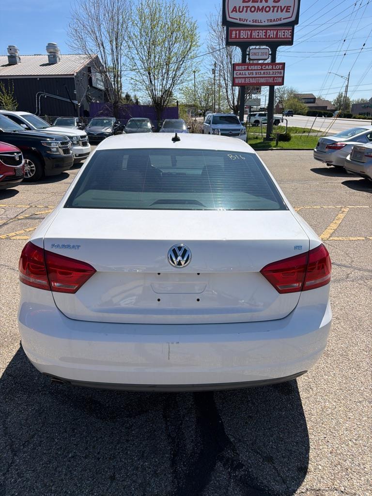 Volkswagen Passat 2.5L SE MT 2013