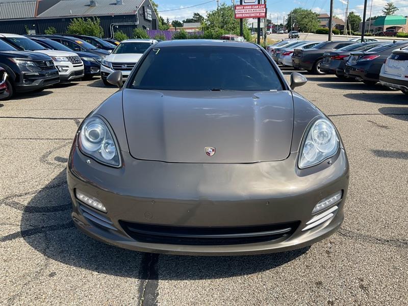 Porsche Panamera 4 2011