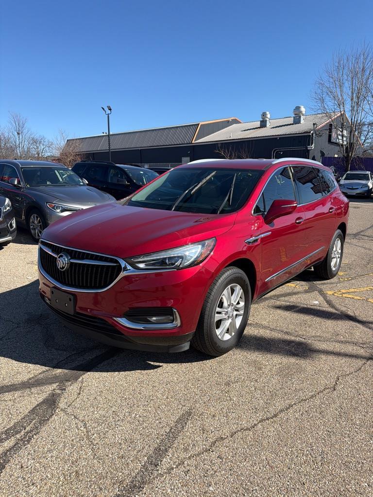 Buick Enclave Essence FWD 2018