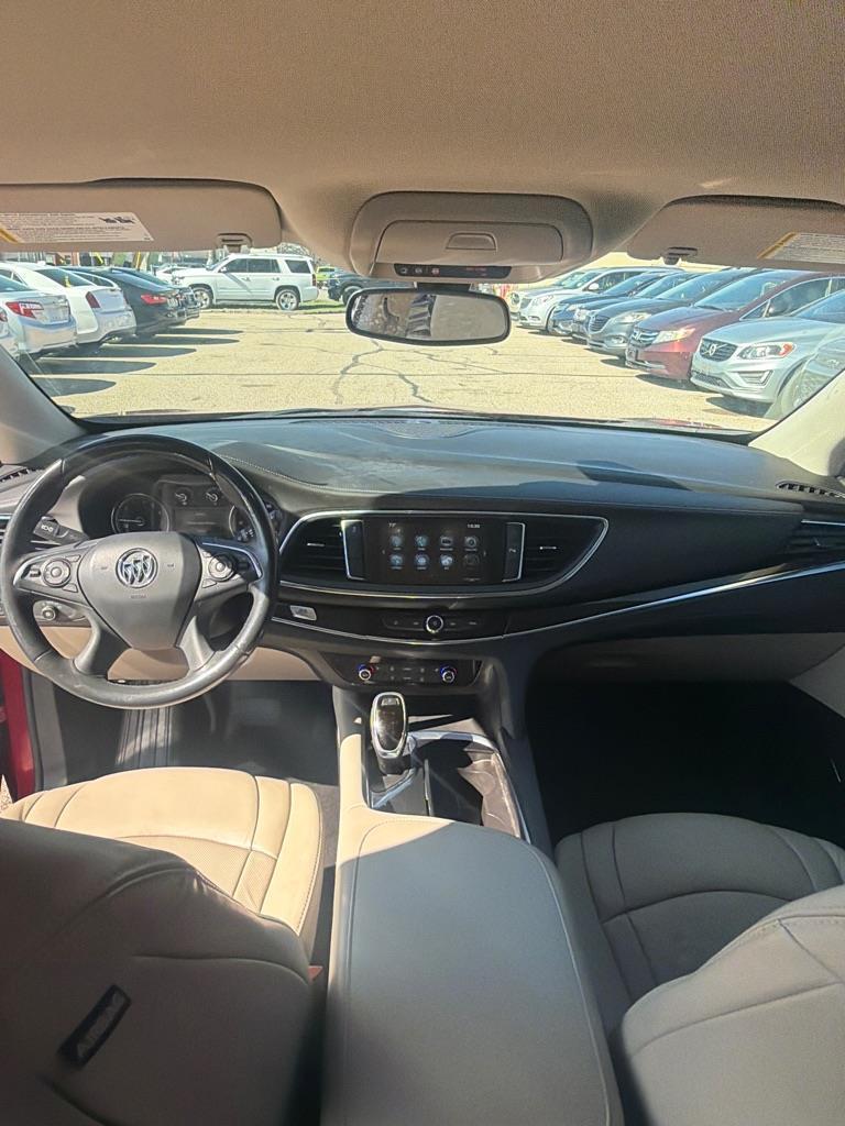 Buick Enclave Essence FWD 2018