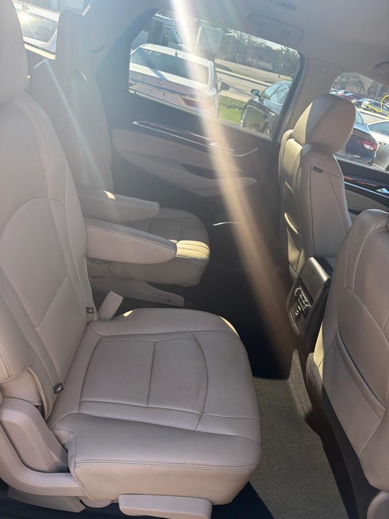 Buick Enclave Essence FWD 2018