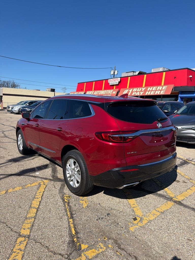 Buick Enclave Essence FWD 2018