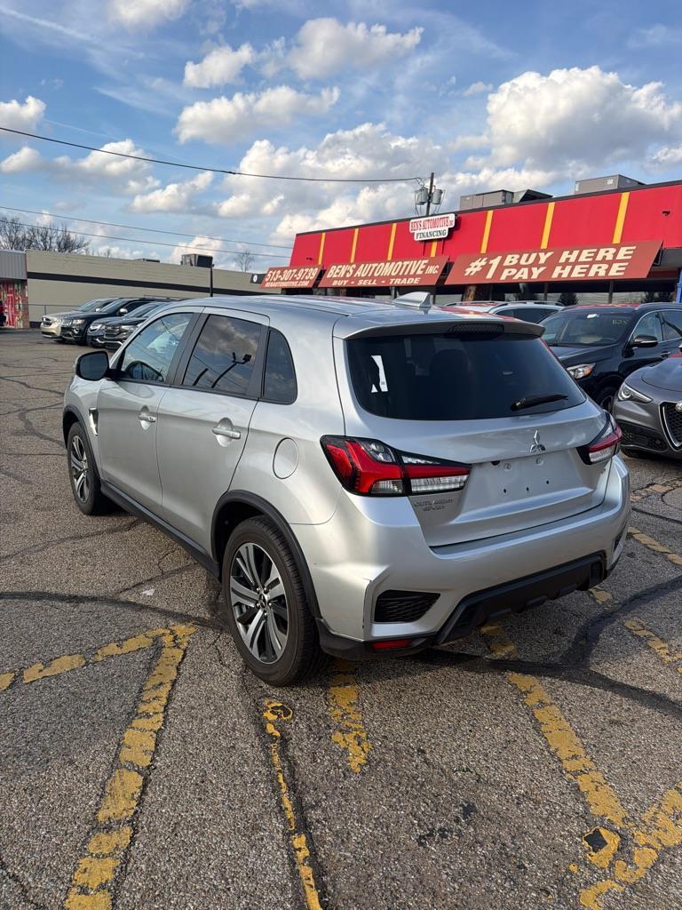 Mitsubishi Outlander Sport 2.0 SE CVT 2021