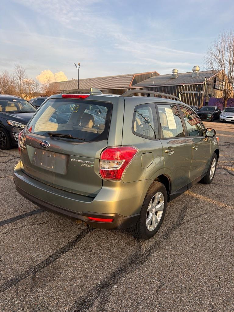 Subaru Forester 2.5i Premium PZEV CVT 2016
