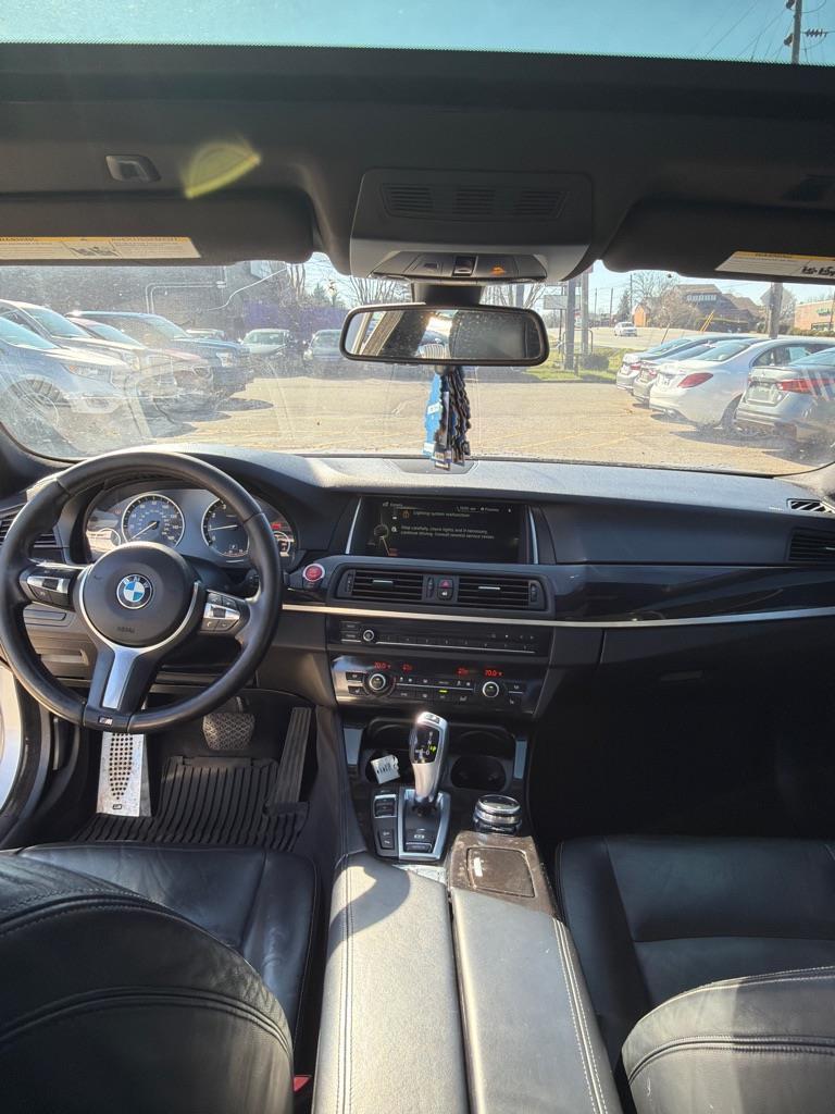 BMW 5-Series 535i xDrive 2015