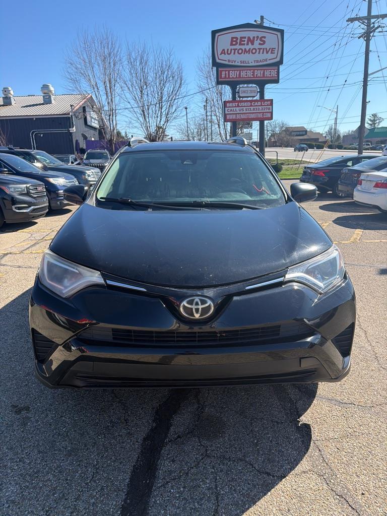 Toyota RAV4 LE AWD 2017