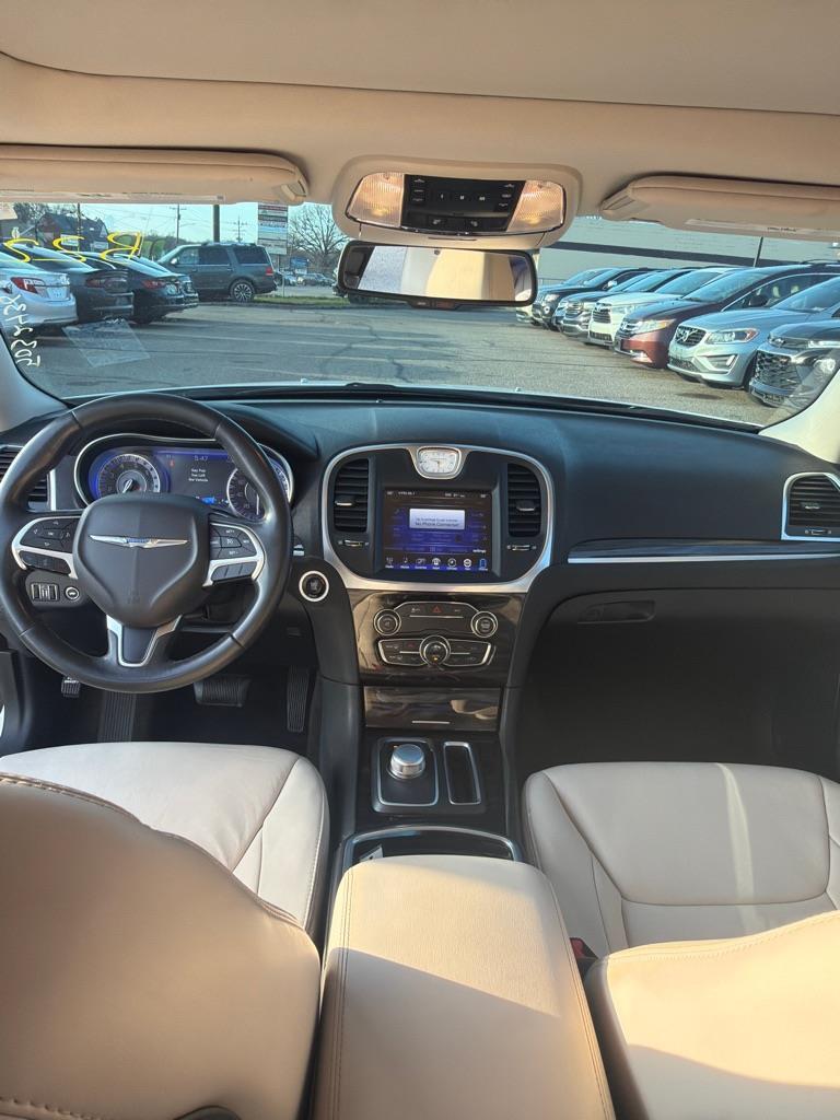 Chrysler 300 Limited AWD 2016