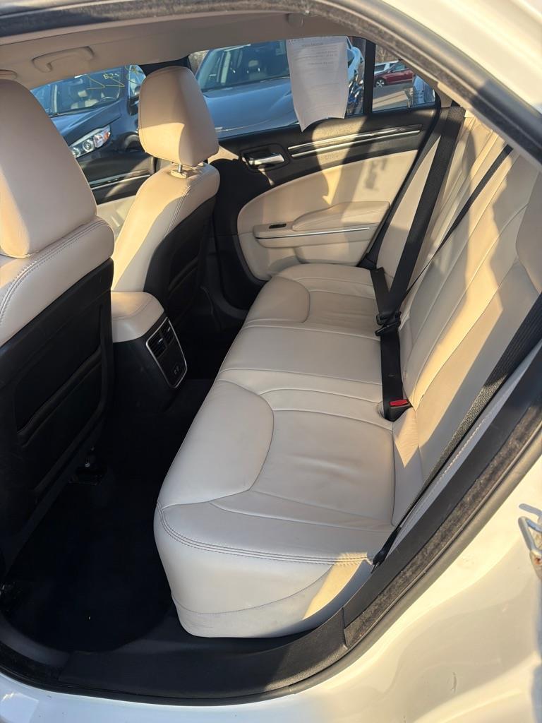 Chrysler 300 Limited AWD 2016