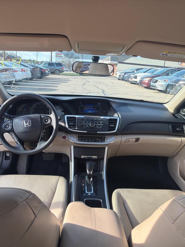 Honda Accord Hybrid Base 2014