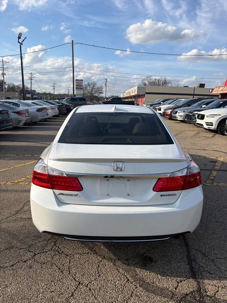 Honda Accord Hybrid Base 2014