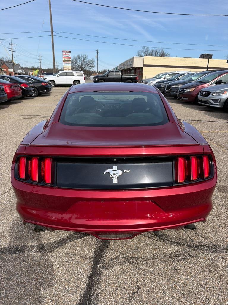 Ford Mustang V6 Coupe 2016