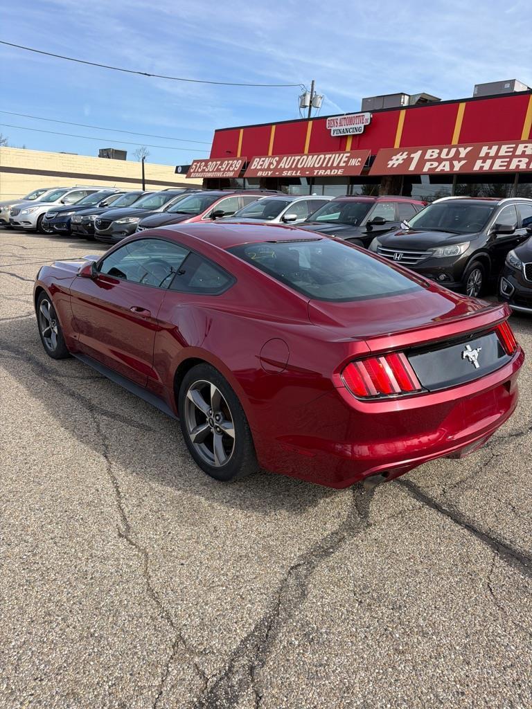 Ford Mustang V6 Coupe 2016