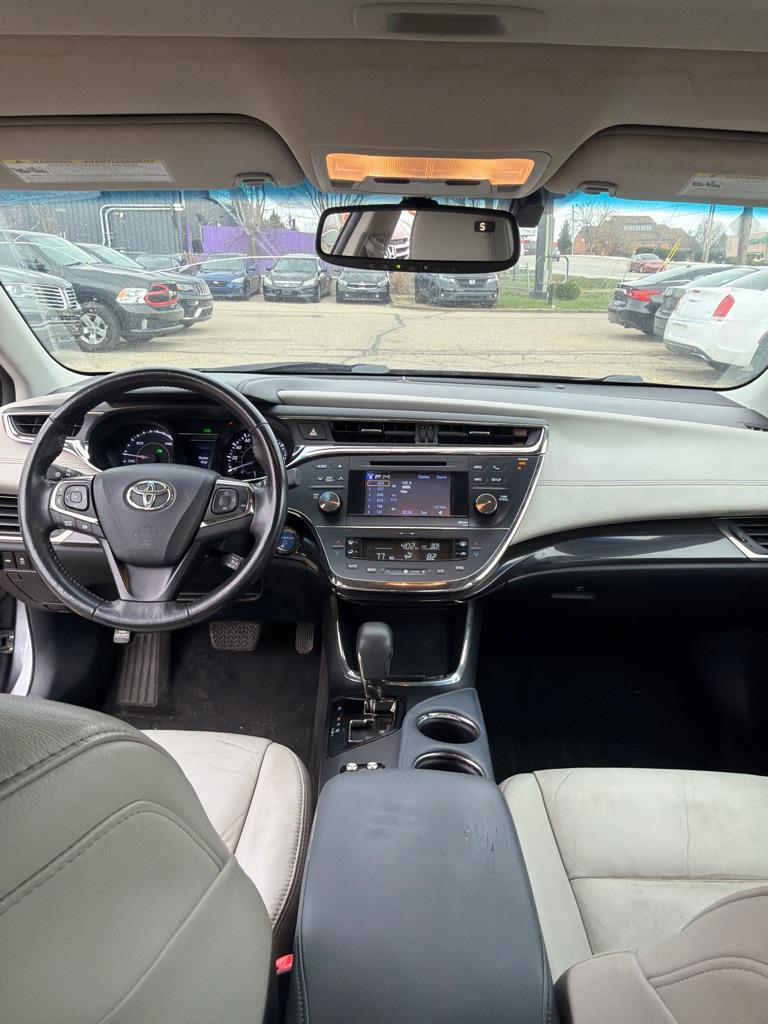 Toyota Avalon Hybrid XLE Touring 2013