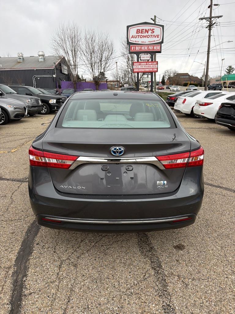 Toyota Avalon Hybrid XLE Touring 2013