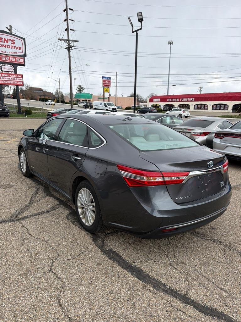 Toyota Avalon Hybrid XLE Touring 2013