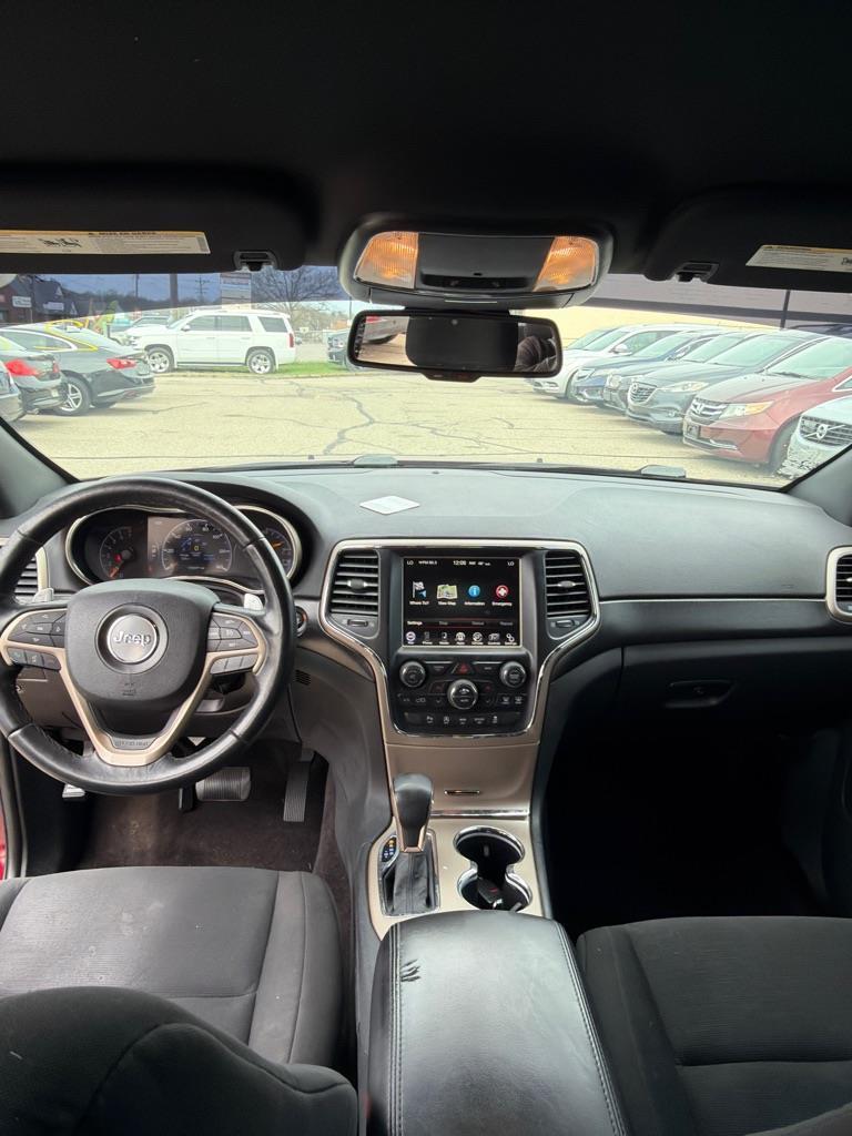 Jeep Grand Cherokee Laredo 4WD 2016