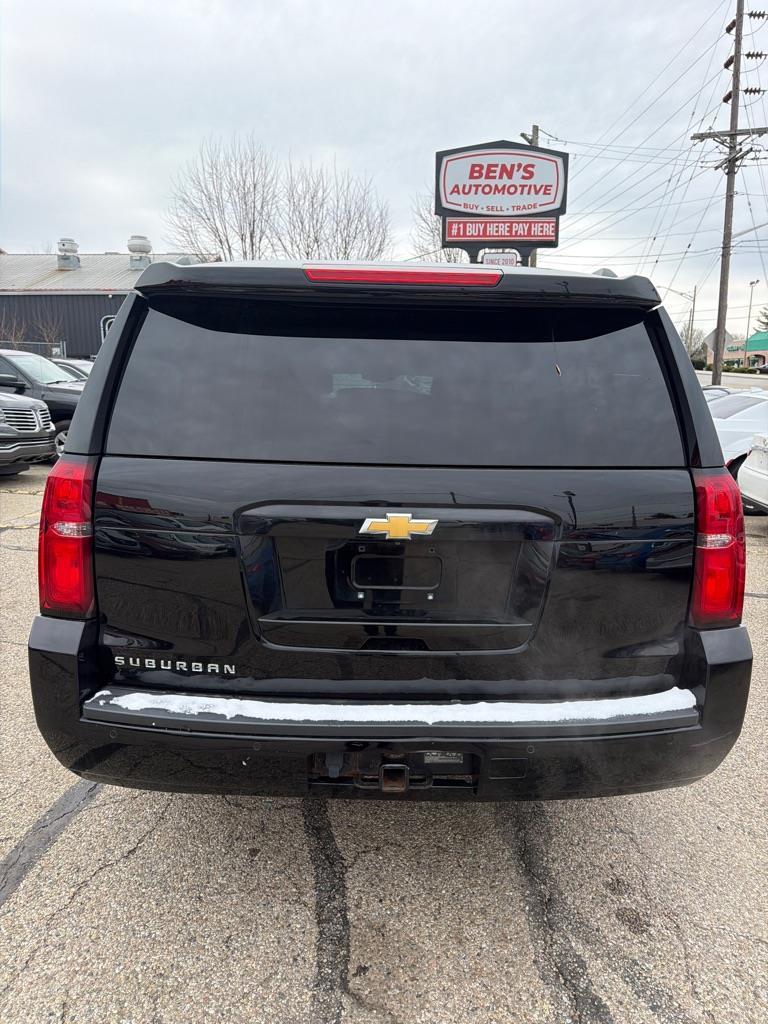 Chevrolet Suburban LT 4WD 2018