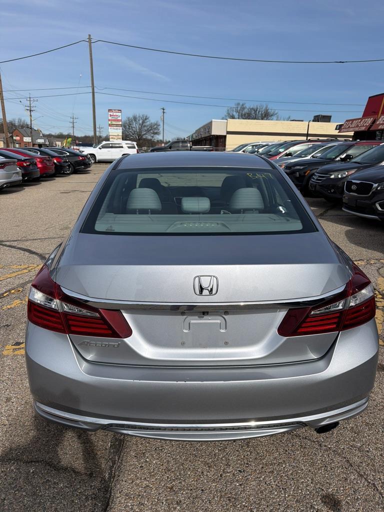 Honda Accord LX Sedan CVT 2016