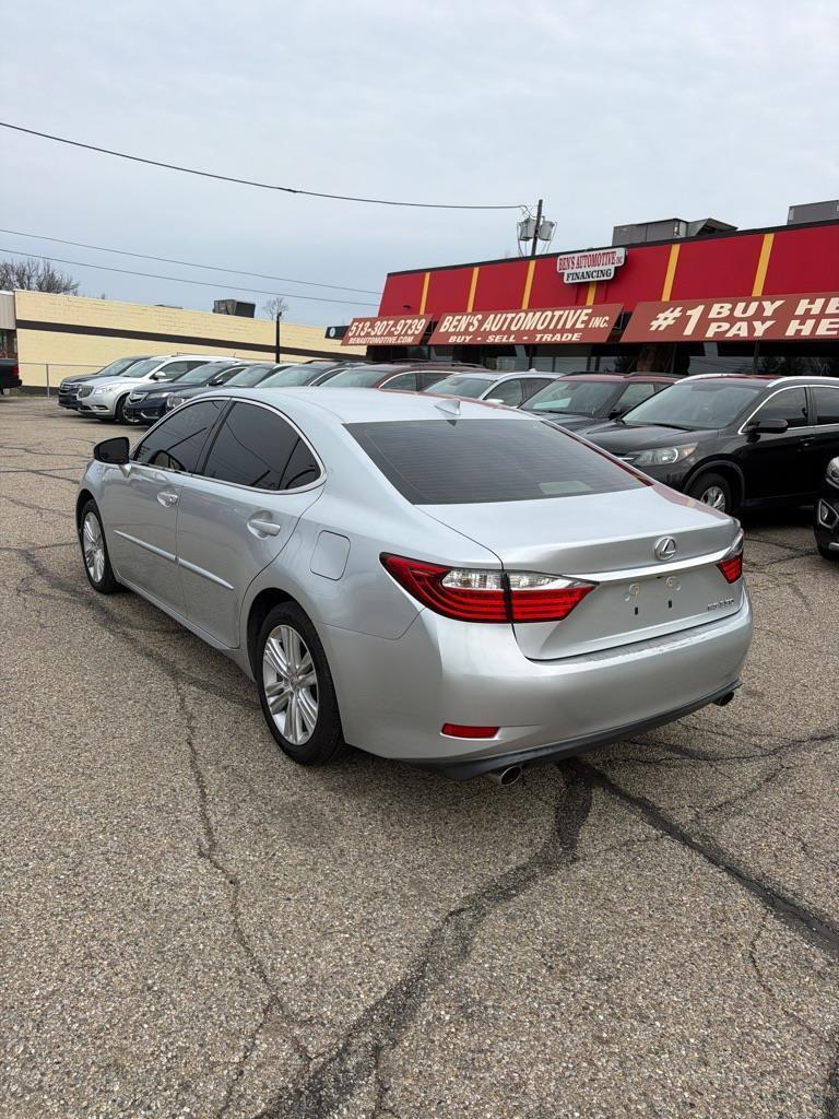 Lexus ES 350 Sedan 2015