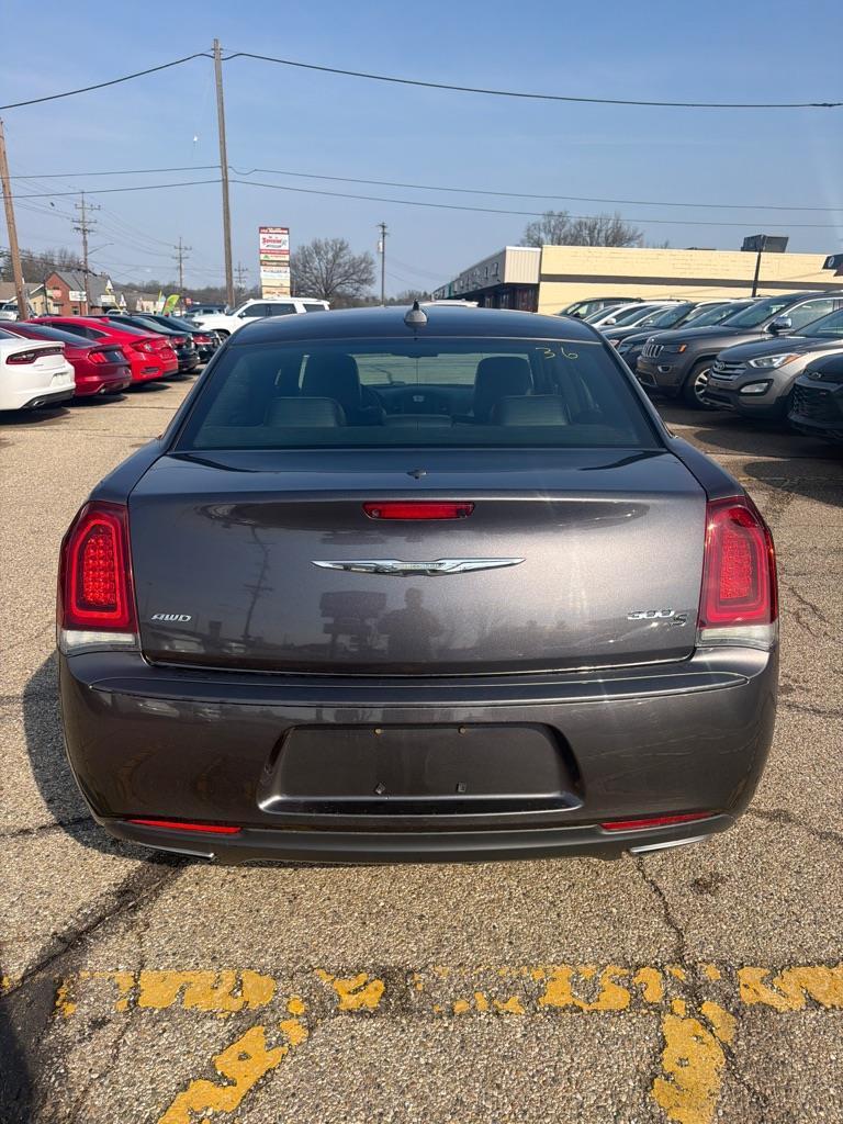 Chrysler 300 S V6 AWD 2015