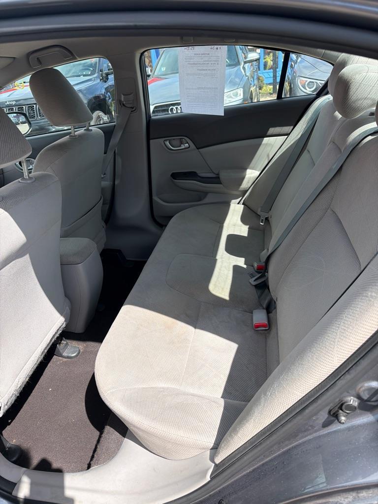 Honda Civic HF Sedan 5-Speed AT 2012