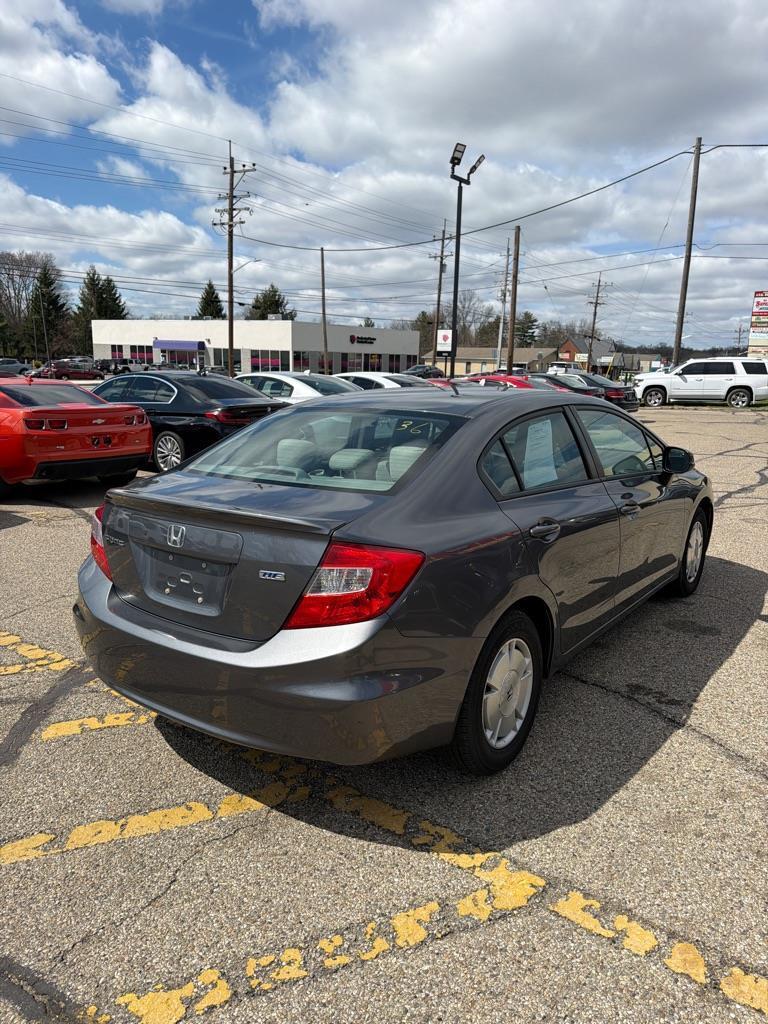 Honda Civic HF Sedan 5-Speed AT 2012