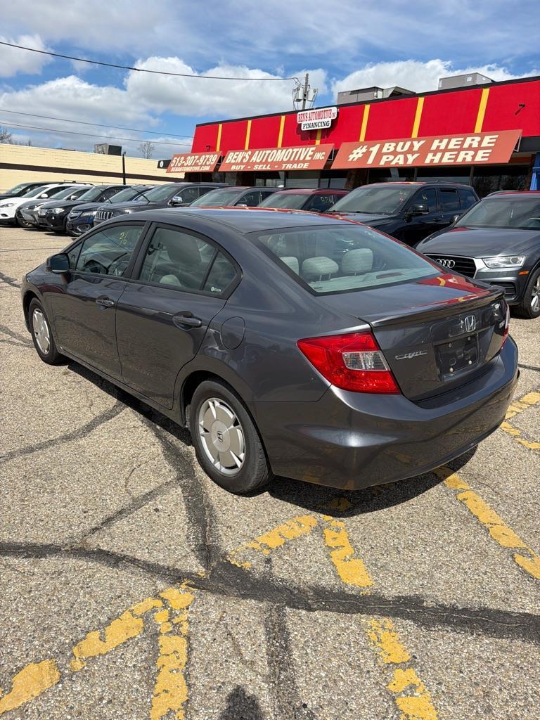 Honda Civic HF Sedan 5-Speed AT 2012