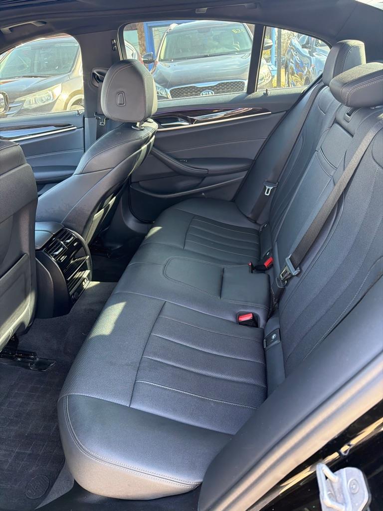 BMW 5-Series 530i xDrive 2021