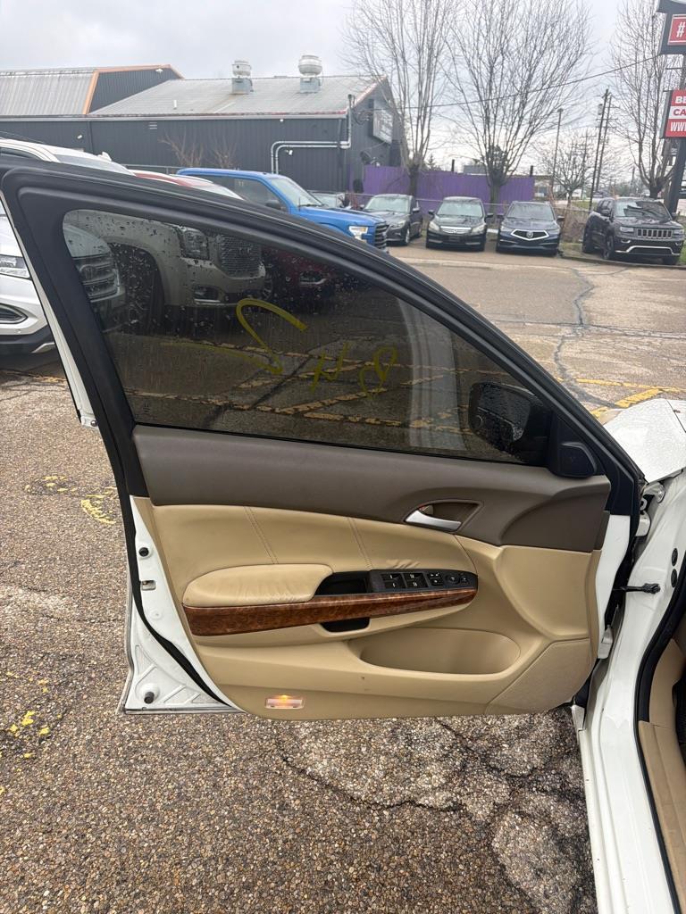 Honda Accord EX-L V-6 Sedan AT 2010