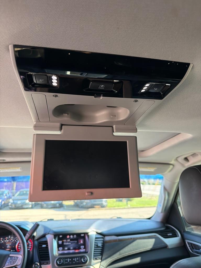 GMC Yukon Denali 4WD 2015