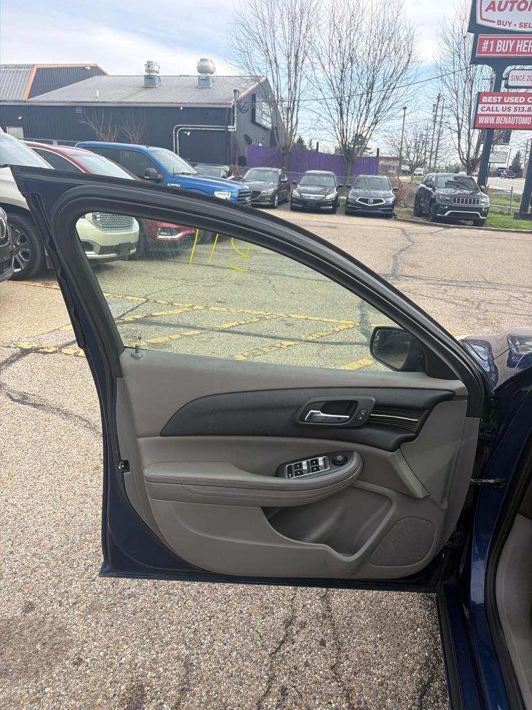 Chevrolet Malibu LS 2013