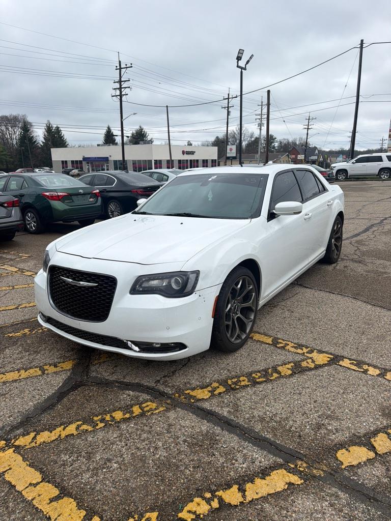 Chrysler 300 S V6 RWD 2016