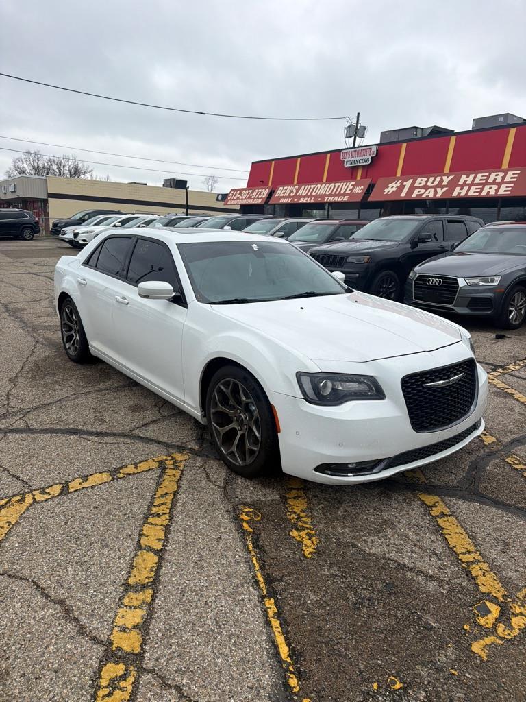 Chrysler 300 S V6 RWD 2016