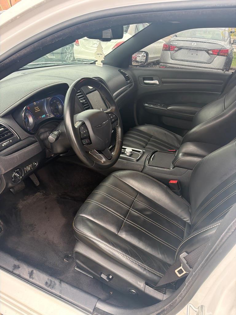 Chrysler 300 S V6 RWD 2016