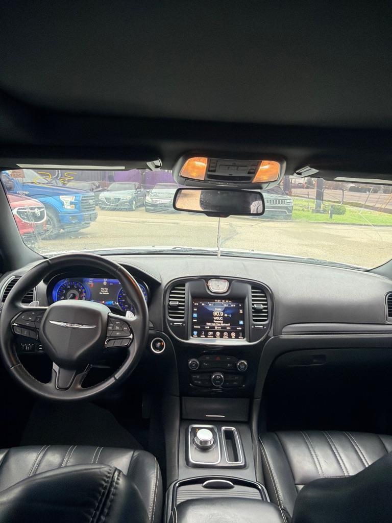 Chrysler 300 S V6 RWD 2016