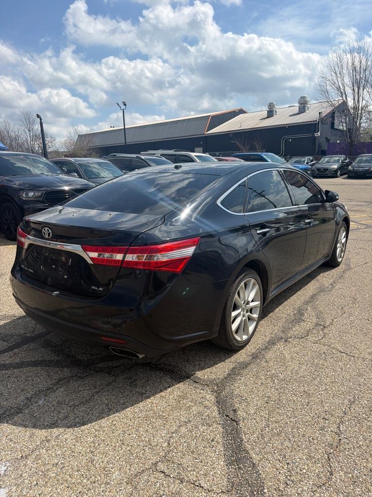Toyota Avalon XLE 2013