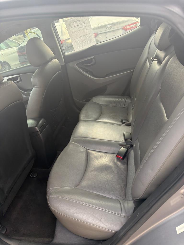 Hyundai Elantra GLS A/T 2012