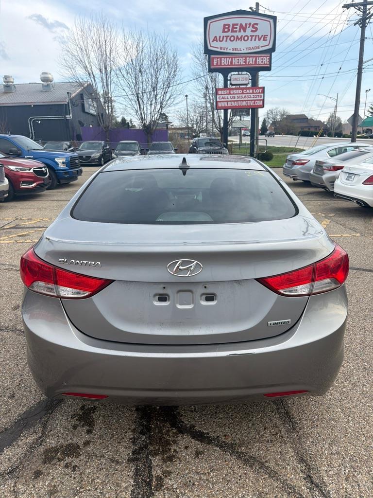 Hyundai Elantra GLS A/T 2012