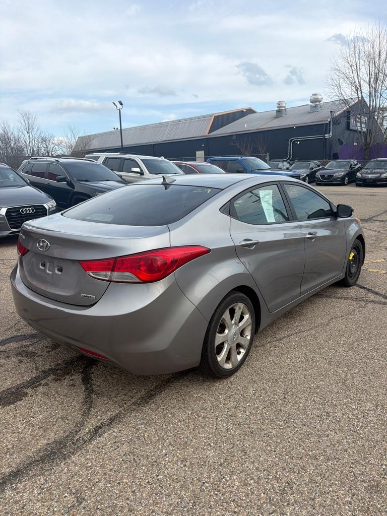 Hyundai Elantra GLS A/T 2012