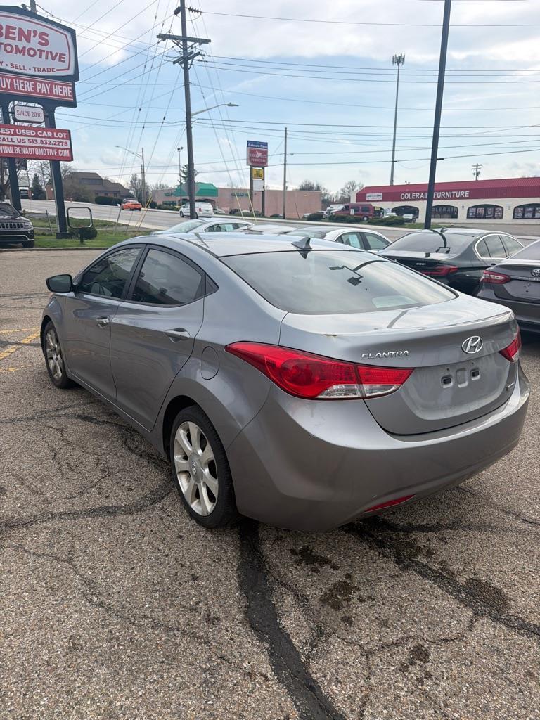 Hyundai Elantra GLS A/T 2012