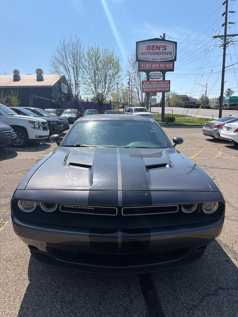2021 Dodge Challenger SXT Auto's photo