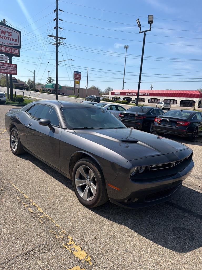 Dodge Challenger SXT 2021
