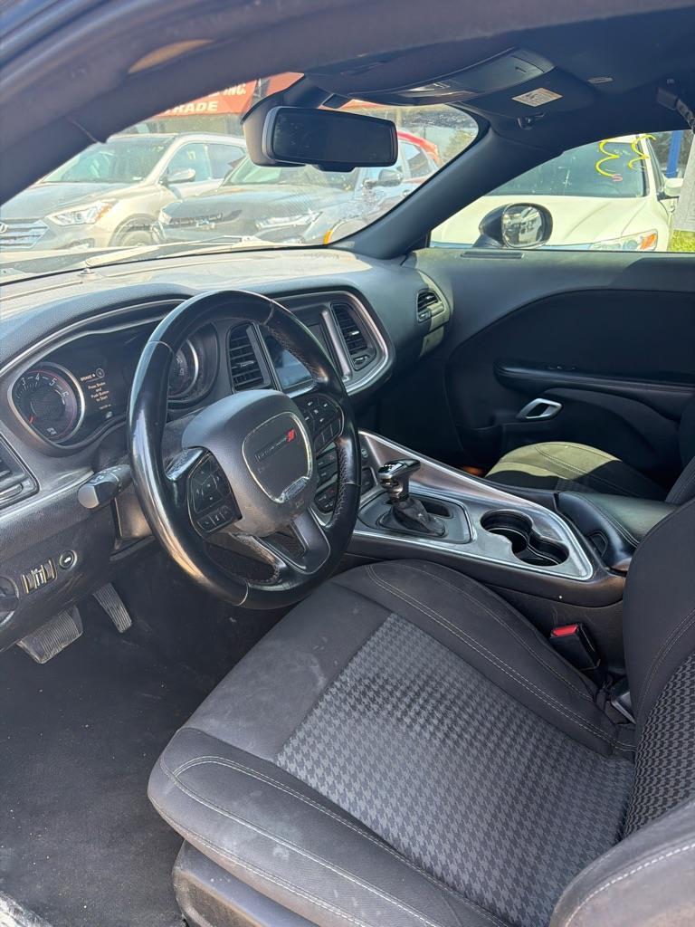 Dodge Challenger SXT 2021