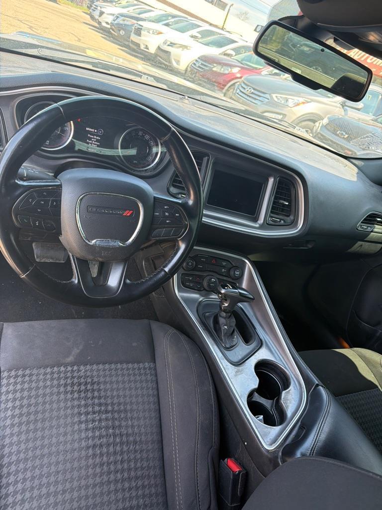 Dodge Challenger SXT 2021