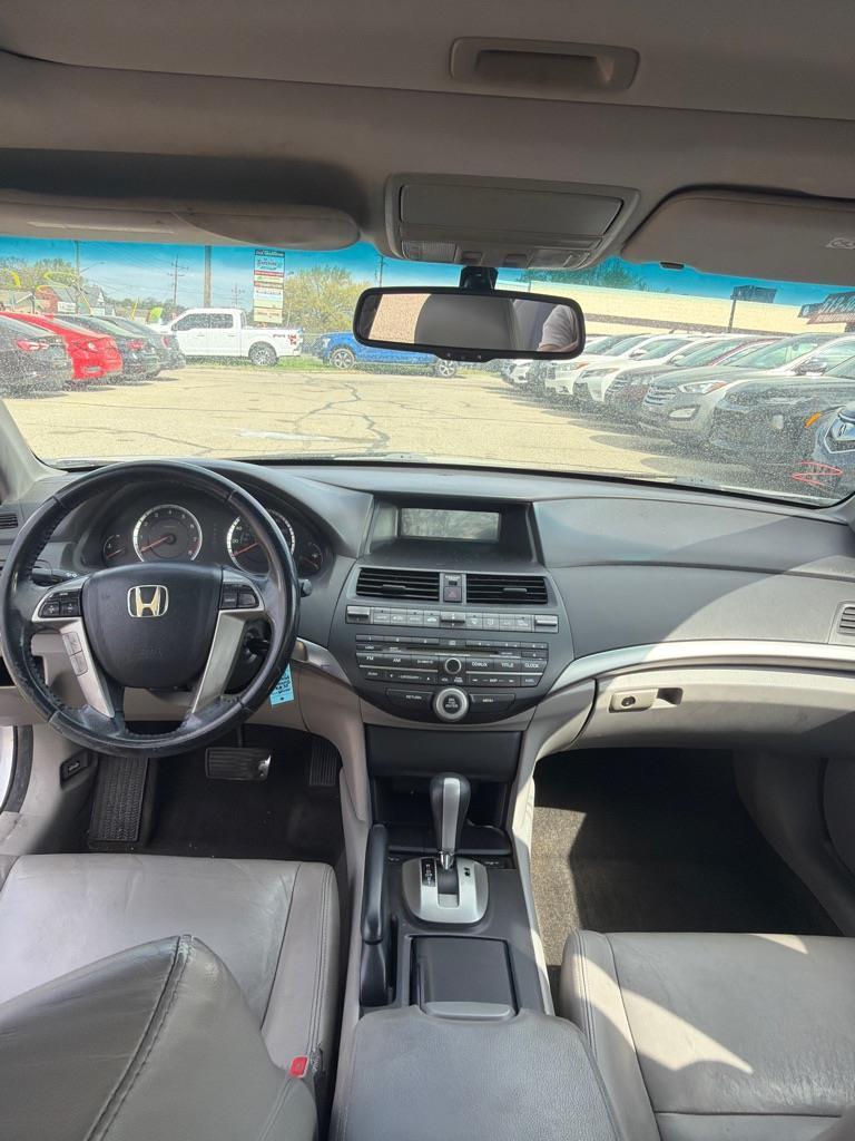Honda Accord EX-L Sedan AT 2010