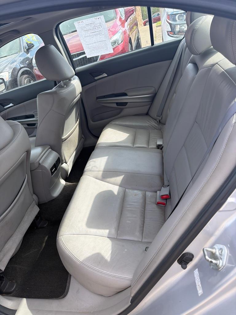 Honda Accord EX-L Sedan AT 2010