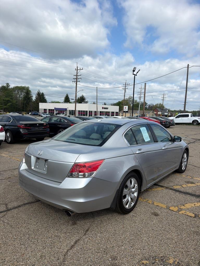 Honda Accord EX-L Sedan AT 2010