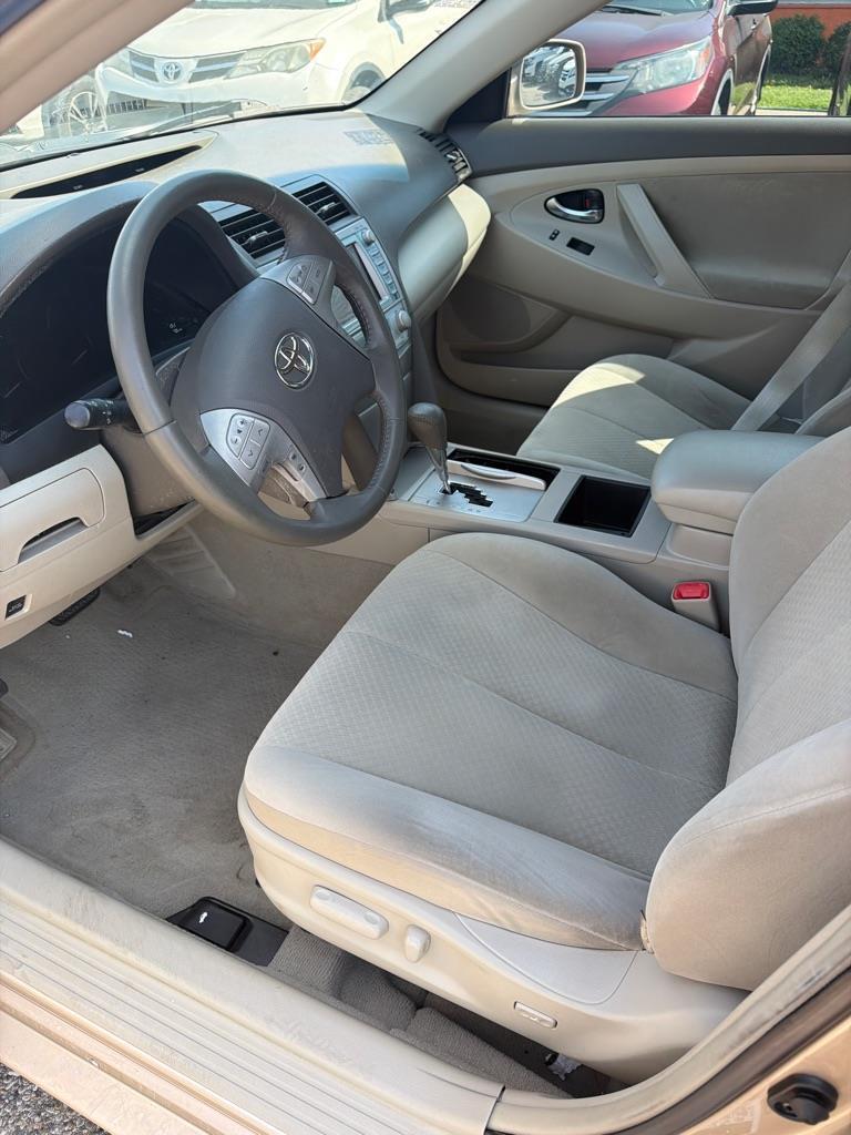 Toyota Camry Hybrid Sedan 2009